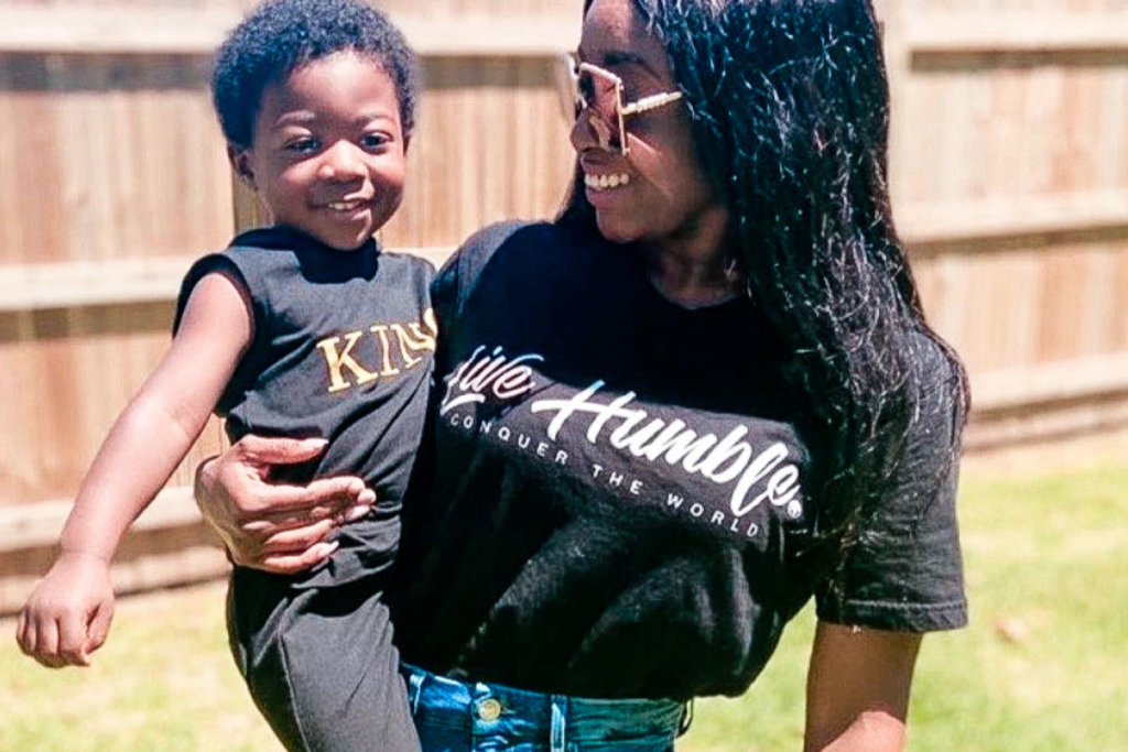 Meet I'tyonnie Jackson | Founder/ CEO of Mommy and I Luxe Boutique, LLC #WomenConqueringMotherhood